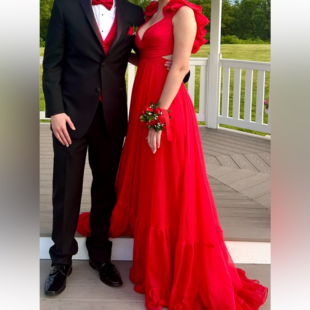 Prom / Evening Elegant Red Gown